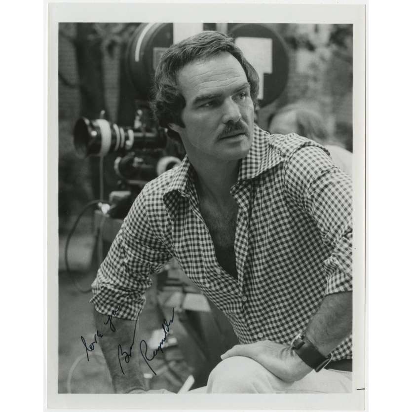 COURS APRES MOI SHERIF Photo de presse signée par Burt Reynolds - 1977 - Smokey