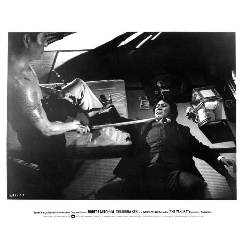 THE YAKUZA Original Movie Still N351-87 - 8x10 in. - 1974 - Sydney Pollack, Robert Mitchum