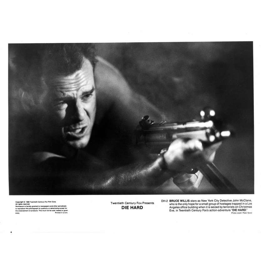 DIE HARD Original Movie Still N01 - 8x10 in. - 1988 - John McTiernan, Bruce Willis