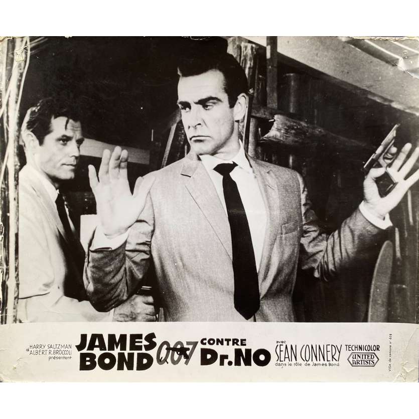 JAMES BOND CONTRE DR. NO Photo de film N01 - 24x30 cm. - 1962 - Sean Connery, Ursula Andress, Terence Young