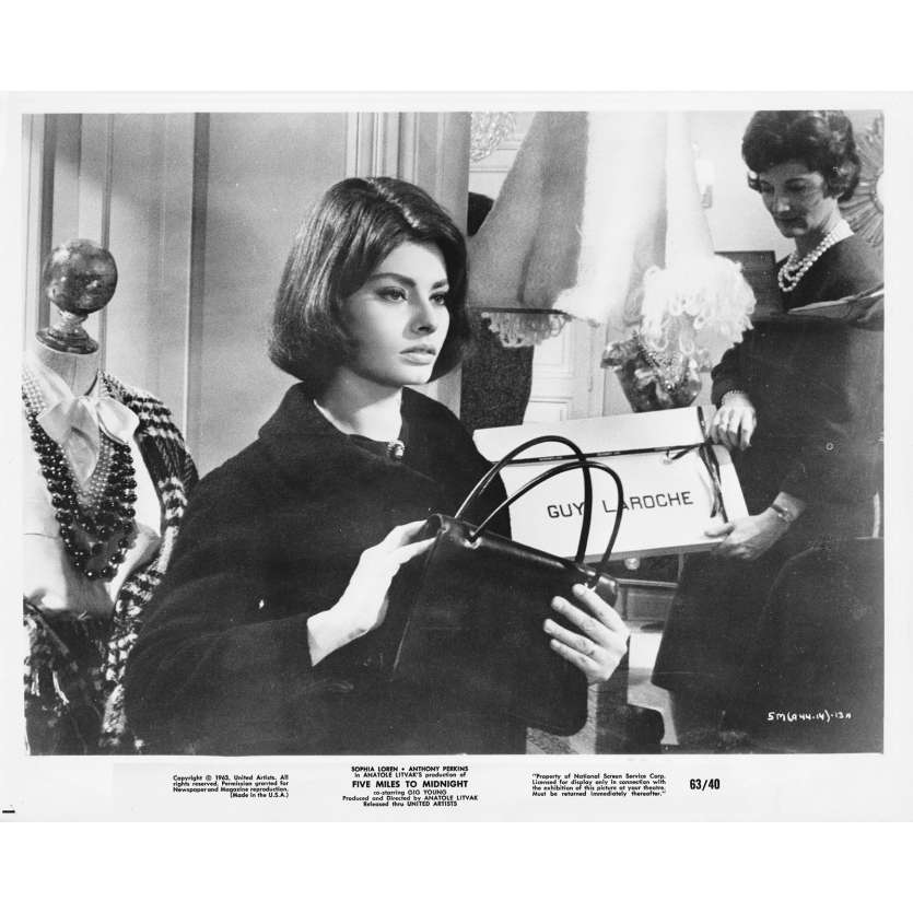 LE COUTEAU DANS LA PLAIE Photo de presse 13-A - 20x25 cm. - 1962 - Sophia Loren, Anthony Perkins, Anatole Litvak