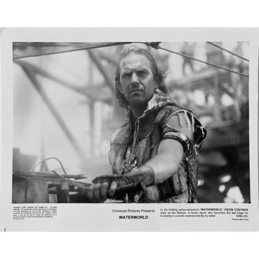 WATERWORLD Original Movie Still 5460-25C - 8x10 in. - 1995 - Kevin Reynolds, Kevin Costner