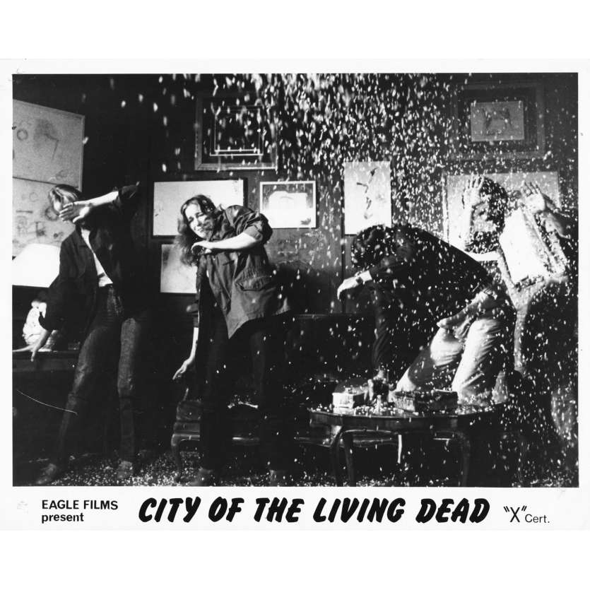 THE CITY OF THE LIVING DEAD / GATES OF HELL Original Movie Still N03 - 8x10 in. - 1980 - Lucio Fulci, Catriona MacColl