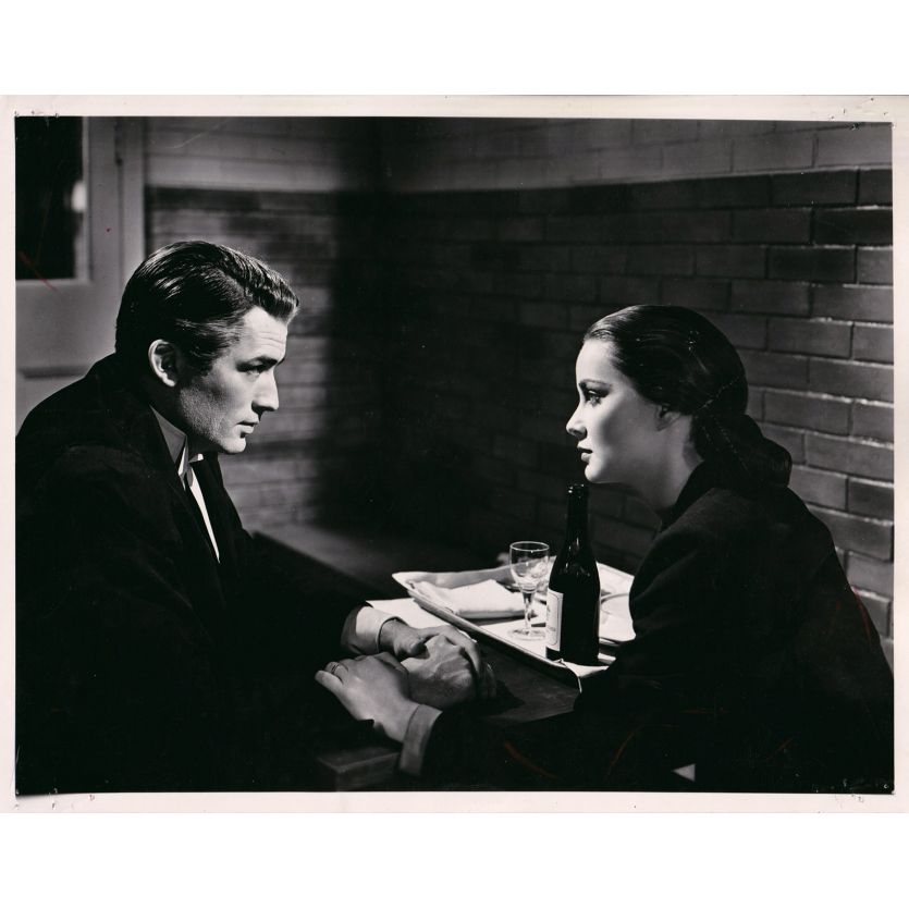 THE PARADINE CASE Movie Still- 8x10 in. - 1947 - Alfred Hitchcock, Gregory Peck