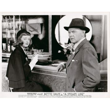 A STOLEN LIFE Movie Still 642-115 - 8x10 in. - 1946 - Curtis Bernhardt, Bette Davis