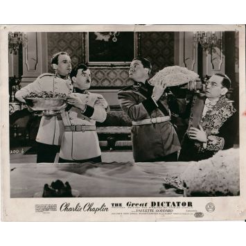 LE DICTATEUR photo de presse 200-6 - 20x25 cm. - 1940 - Paulette Goddard, Charles Chaplin