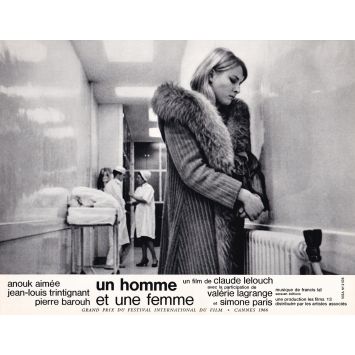 UN HOMME ET UNE FEMME Photo de film N16 - 21x30 cm. - 1966 - Anouk Aimée, Jean-Louis Trintignant, Claude Lelouch