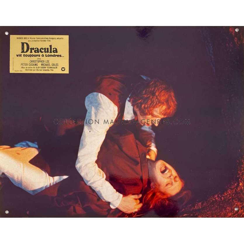 THE SATANIC RITES OF DRACULA French Lobby Card N05 - 12x15 in. - 1973 - Alan Gibson, Christopher Lee