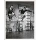 CHANTONS SOUS LA PLUIE Photo de presse 1546-55 - 20x25 cm. - 1952 - Gene Kelly, Stanley Donen