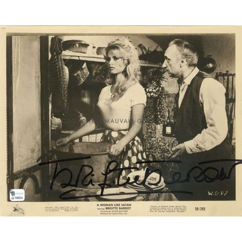 A WOMAN LIKE SATAN U.S Signed Photo- 8x10 in. - 1958 - Julien Duvivier, Brigitte Bardot