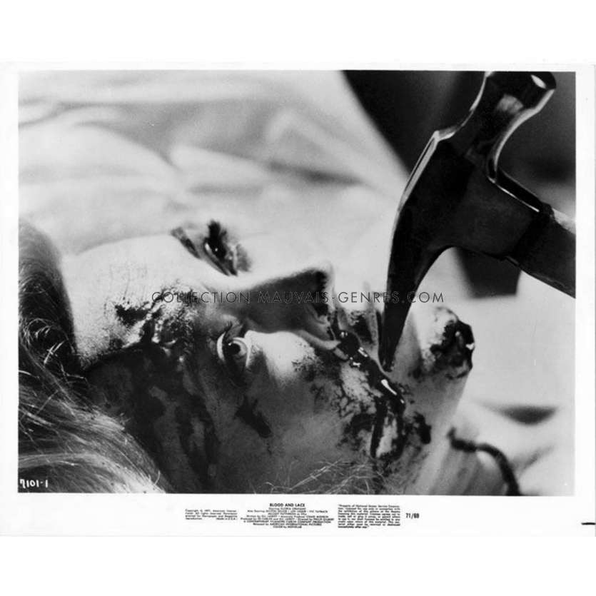 Mauvais-genres.com RETRO SLASHER Blood and Lace USA 1971 Photo de production Photos