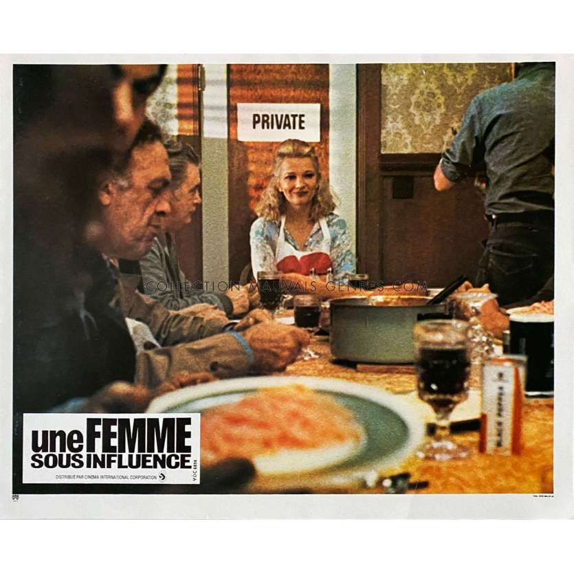 UNE FEMME SOUS INFLUENCE Photo de film N02 - 24x30 cm. - 1974 - Gena Rowlands, John Cassavetes